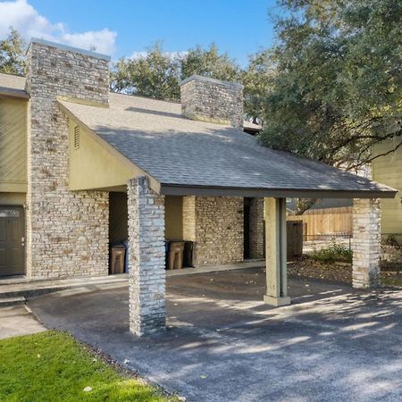 2 Miles To Dt Updated Pet-Friendly Home For Four Austin Exterior foto